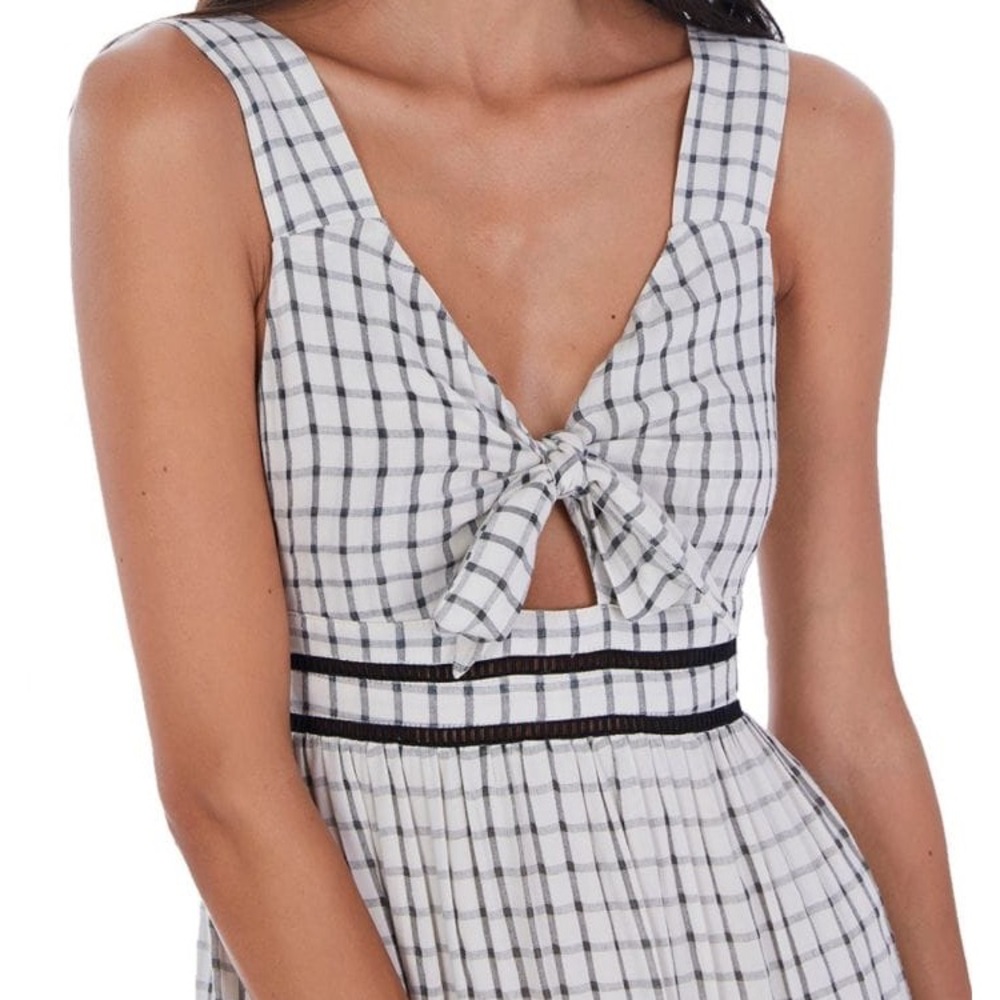Allison NY tie front maxi dress - Picture 2 of 11